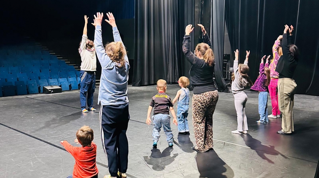 ATELIER DANSE BONHEUR PARENTS-ENFANTS, l'arche Villerupt, enfants et ados